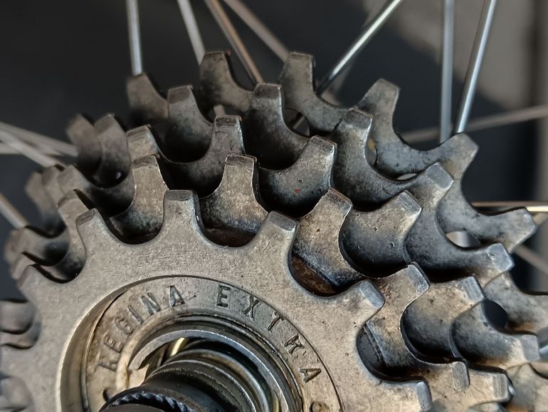 Used Campagnolo Record bike — image 8 of 14