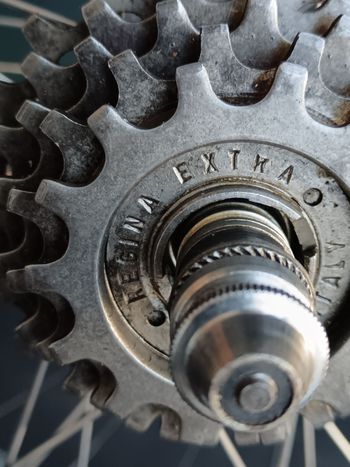Used Campagnolo Record bike — image 7 of 14