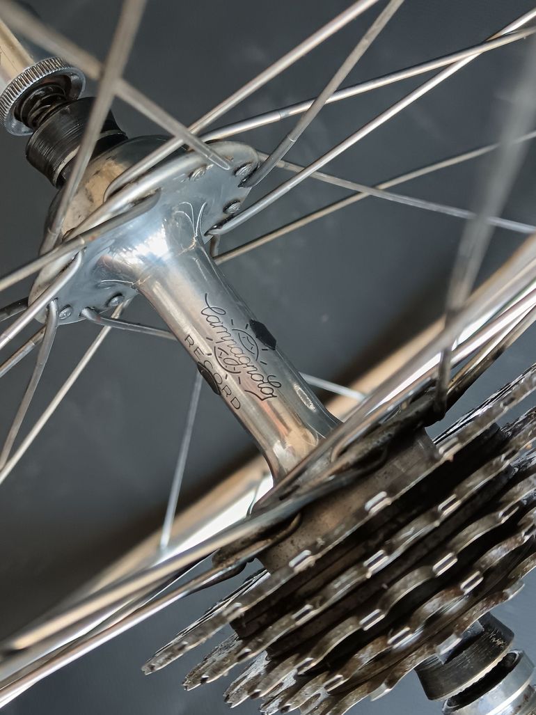 Used Campagnolo Record bike — image 9 of 14