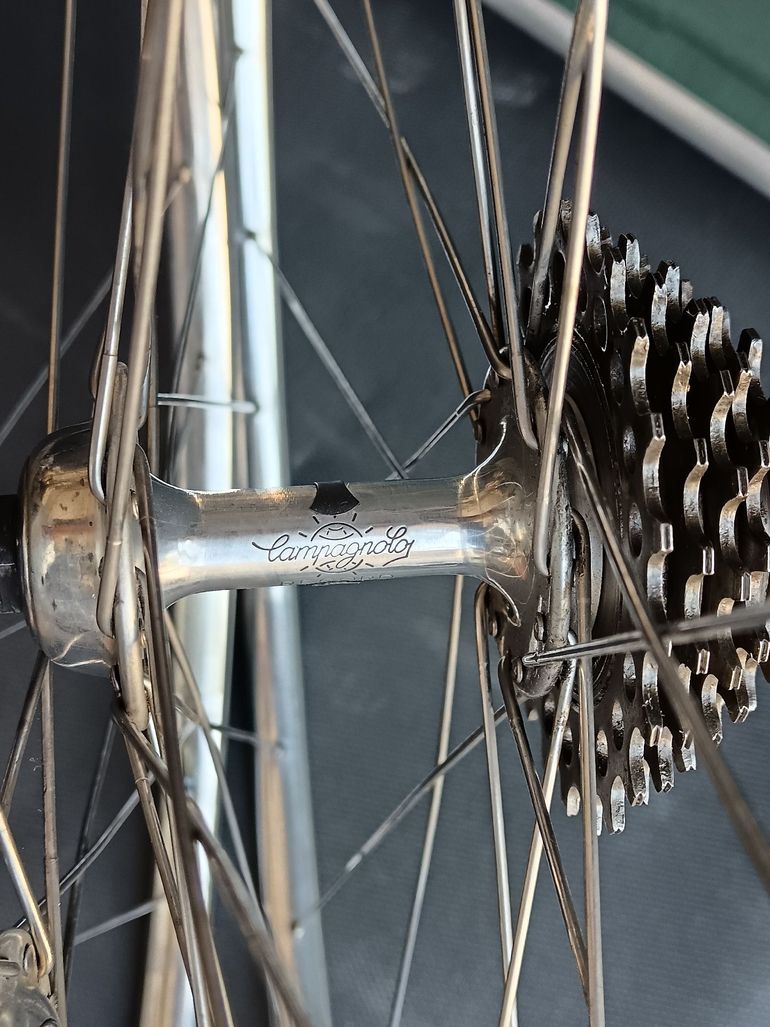 Used Campagnolo Record bike — image 11 of 14