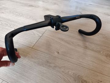 Trek Aero RSL Road Integrated Handlebar/Stem 2025 Cockpit usato