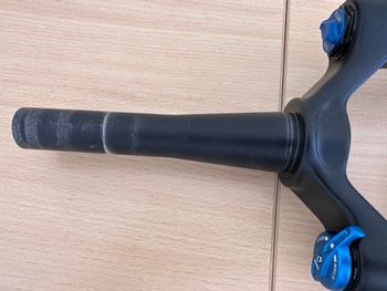 Used Fox 34 FLOAT PERFORMANCE SERIES 140MM GRIP 2024 bike — image 5 of 5