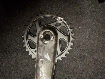 Used Truvativ CF Kurbel 170mm bike — image 2 of 4
