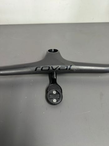 Used Roval Manubrio Control SL Cockpit 60x760mm 2025 bike — image 6 of 9