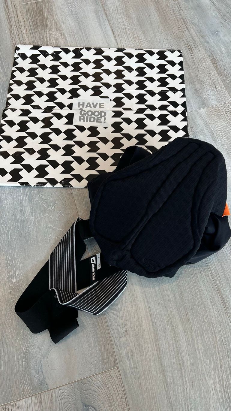 Used Assos Equipe R S11 Bibs 2026 bike — image 20 of 22