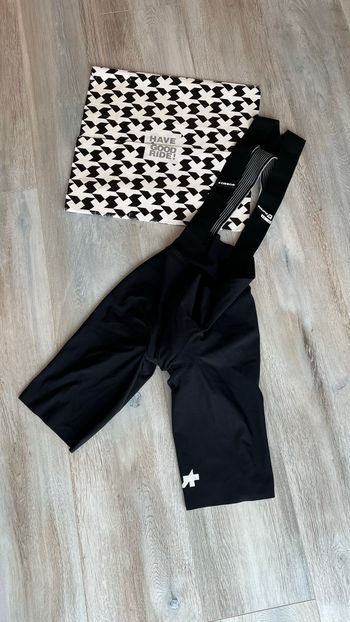 Used Assos Equipe R S11 Bibs 2026 bike — image 5 of 22