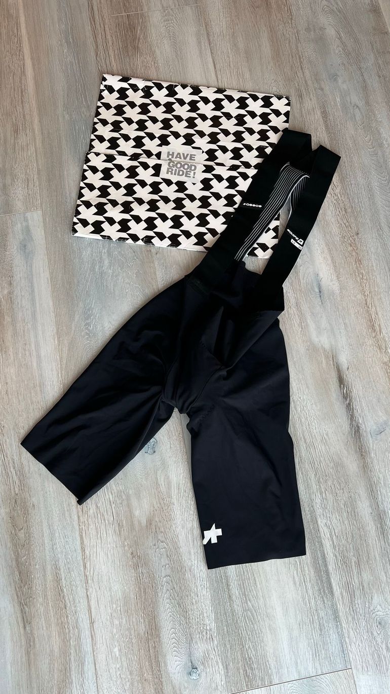 Used Assos Equipe R S11 Bibs 2026 bike — image 5 of 22