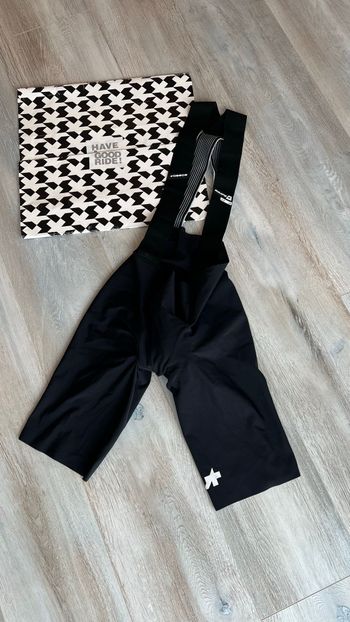 Used Assos Equipe R S11 Bibs 2026 bike — image 6 of 22
