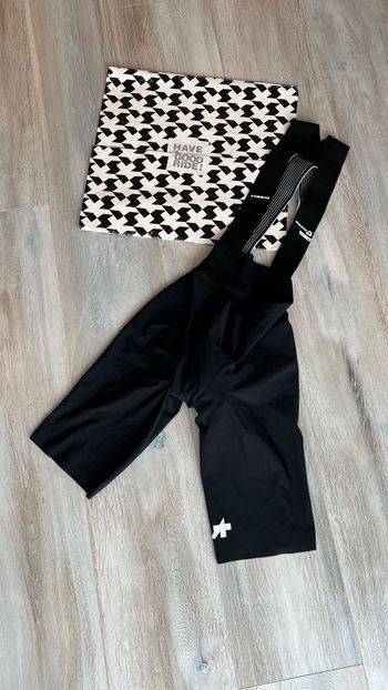 Used Assos Equipe R S11 Bibs 2026 bike — image 3 of 22