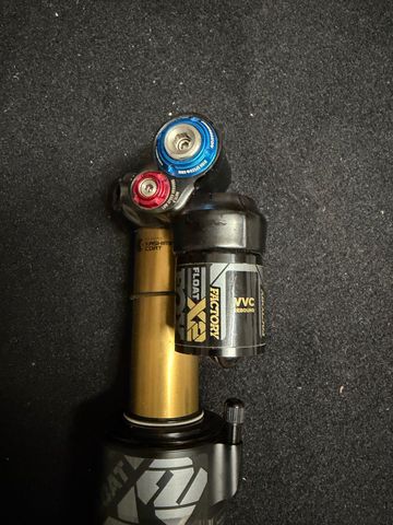 Used Fox Float X2 Factory Shock bike — image 2 of 2