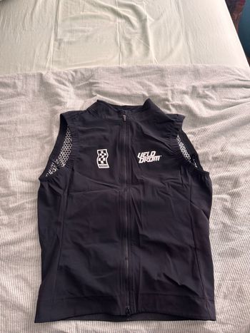 Used velodrom Cargo Bibs, Short & Long Jersey, Gilet 2026 bike — image 15 of 17
