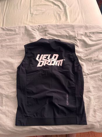 Used velodrom Cargo Bibs, Short & Long Jersey, Gilet 2026 bike — image 16 of 17