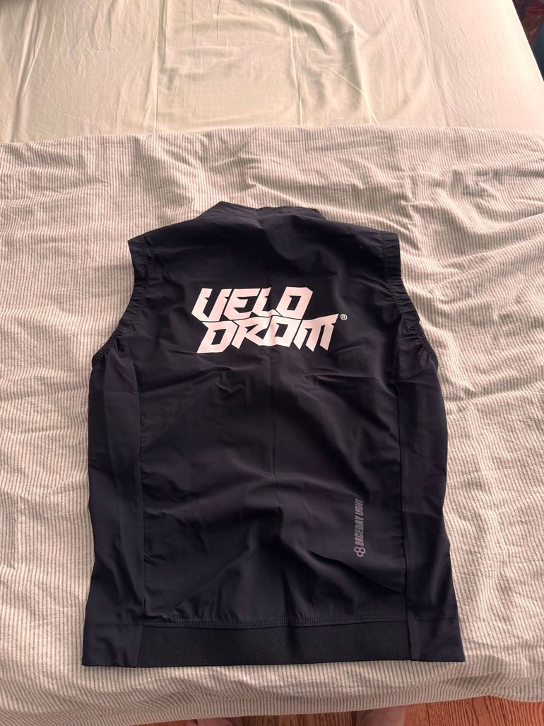 Used velodrom Cargo Bibs, Short & Long Jersey, Gilet 2026 bike — image 16 of 17