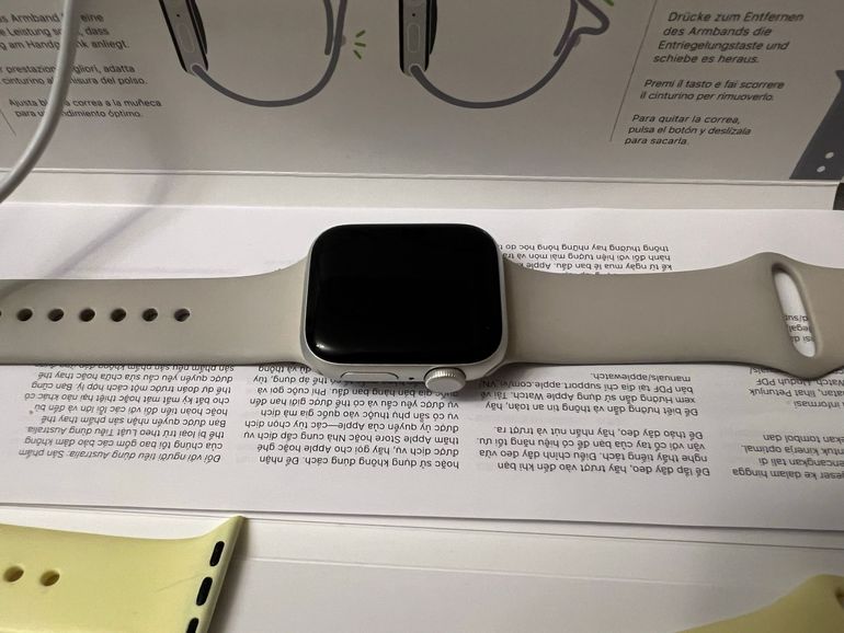 Used apple Watch SE 40 mm (2ª Gen) bike — image 4 of 5