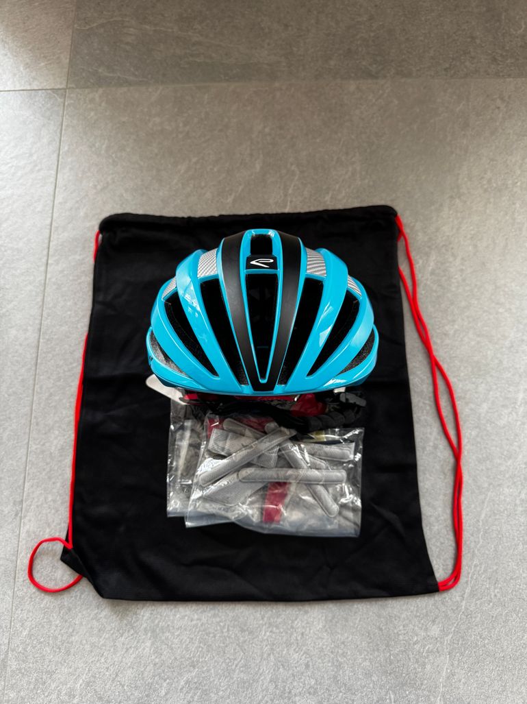 Used Ekoi GARA Helmet bike — image 5 of 7
