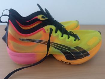 Used Puma Fast-R running shoes bike — image 8 of 9