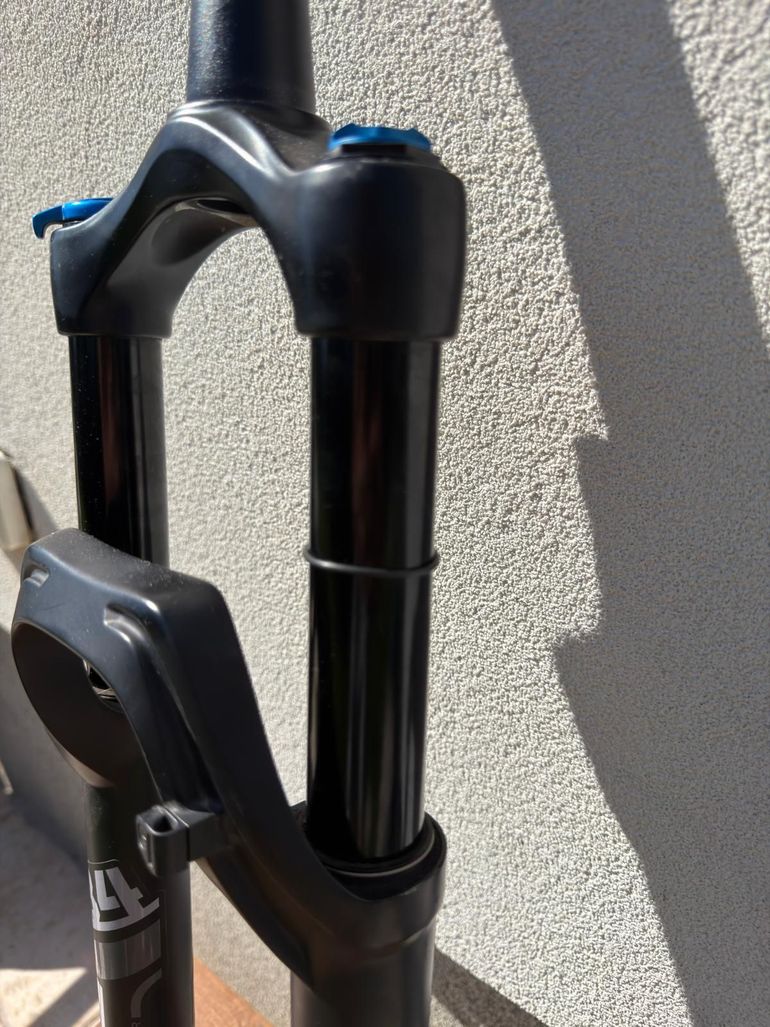 Used Fox Rhythm 34 29/27.5 2021 bike — image 3 of 12