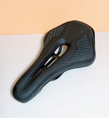 Brugt West Biking Sillín para bicicleta de carretera WB Negro Saddles & Seatposts