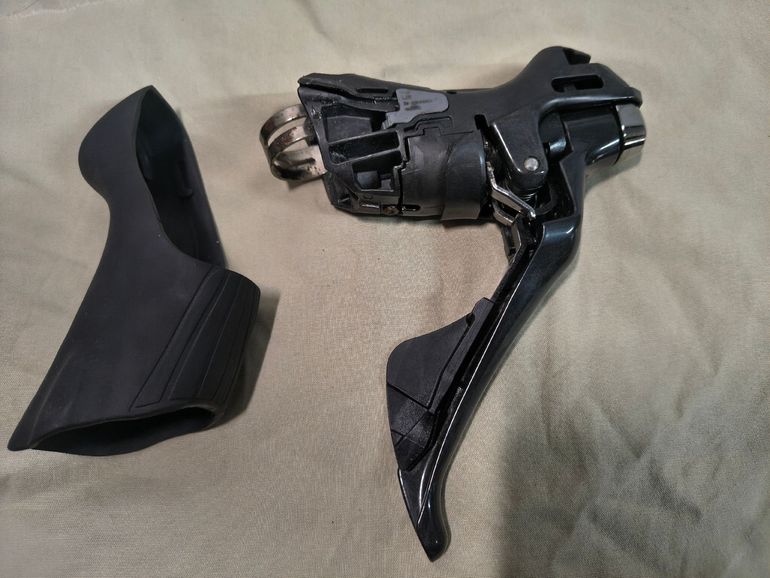 Used Shimano Ultegra ST-R8000 2x11v Sinistra bike — image 5 of 6