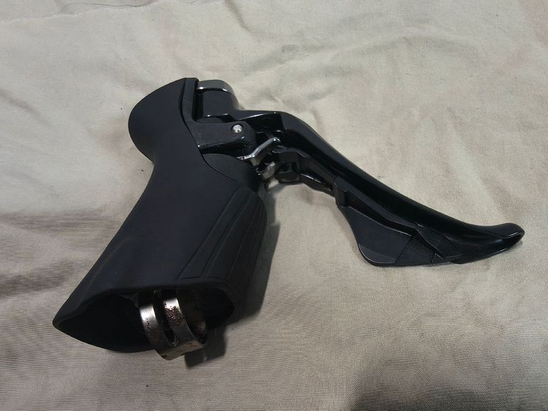 Used Shimano Ultegra ST-R8000 2x11v Sinistra bike — image 4 of 6