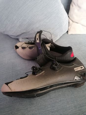 Used Sidi carbon composit bike — image 6 of 6
