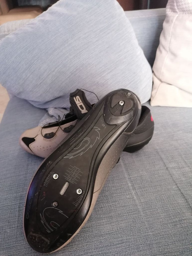 Used Sidi carbon composit bike — image 3 of 6