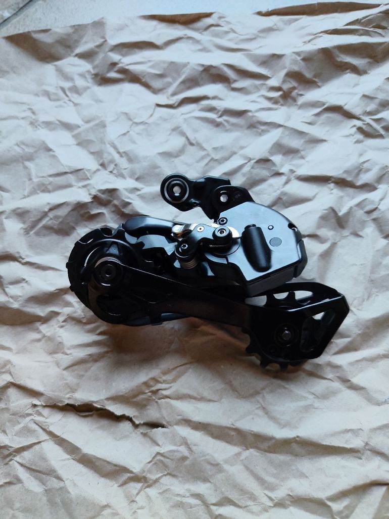 Used Shimano 105 12 v Ultegra 12 v Di 2 bike — image 5 of 7