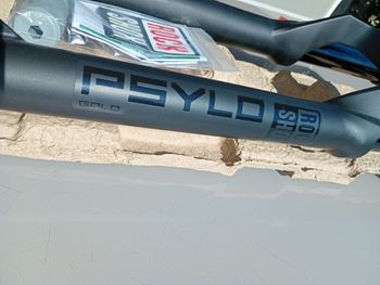 Used RockShox Psylo Gold isolator Rc 2026 bike — image 2 of 12