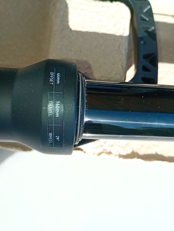 Used RockShox Psylo Gold isolator Rc 2026 bike — image 5 of 12