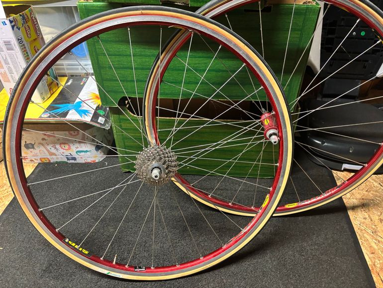 Used Mavic Helium bike — image 1 of 6