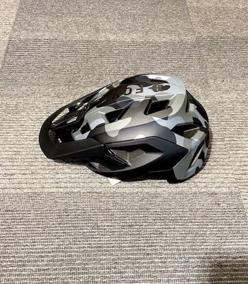 Used Fox Racing Speedframe Helmet 2025 bike