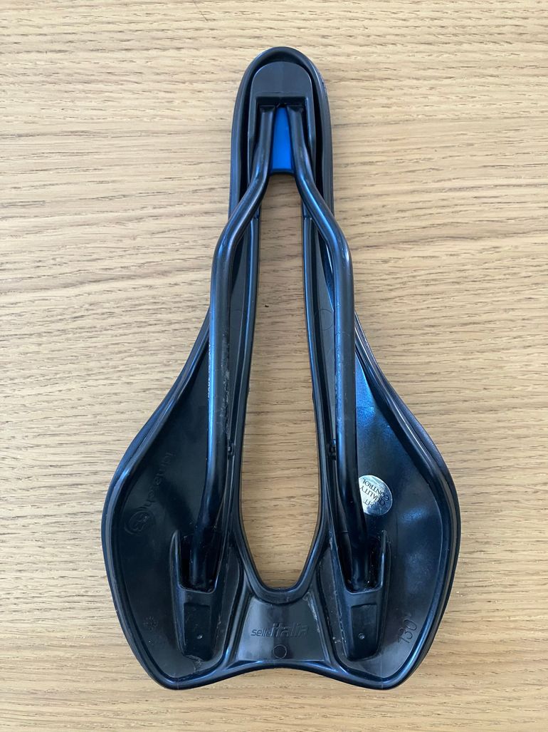 Used Selle Italia SLR Boost Superflow (S3 / 137 mm) - Rails Mangan bike — image 2 of 2