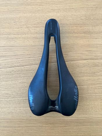 Used Selle Italia SLR Boost Superflow (S3 / 137 mm) - Rails Mangan bike