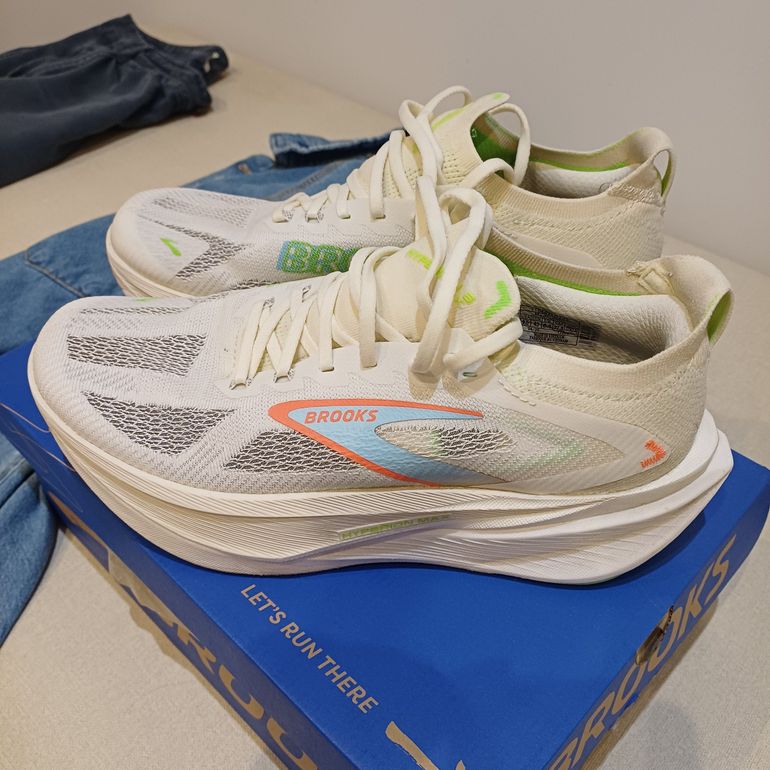 Used Brooks Scarpe 2026 bike — image 1 of 5