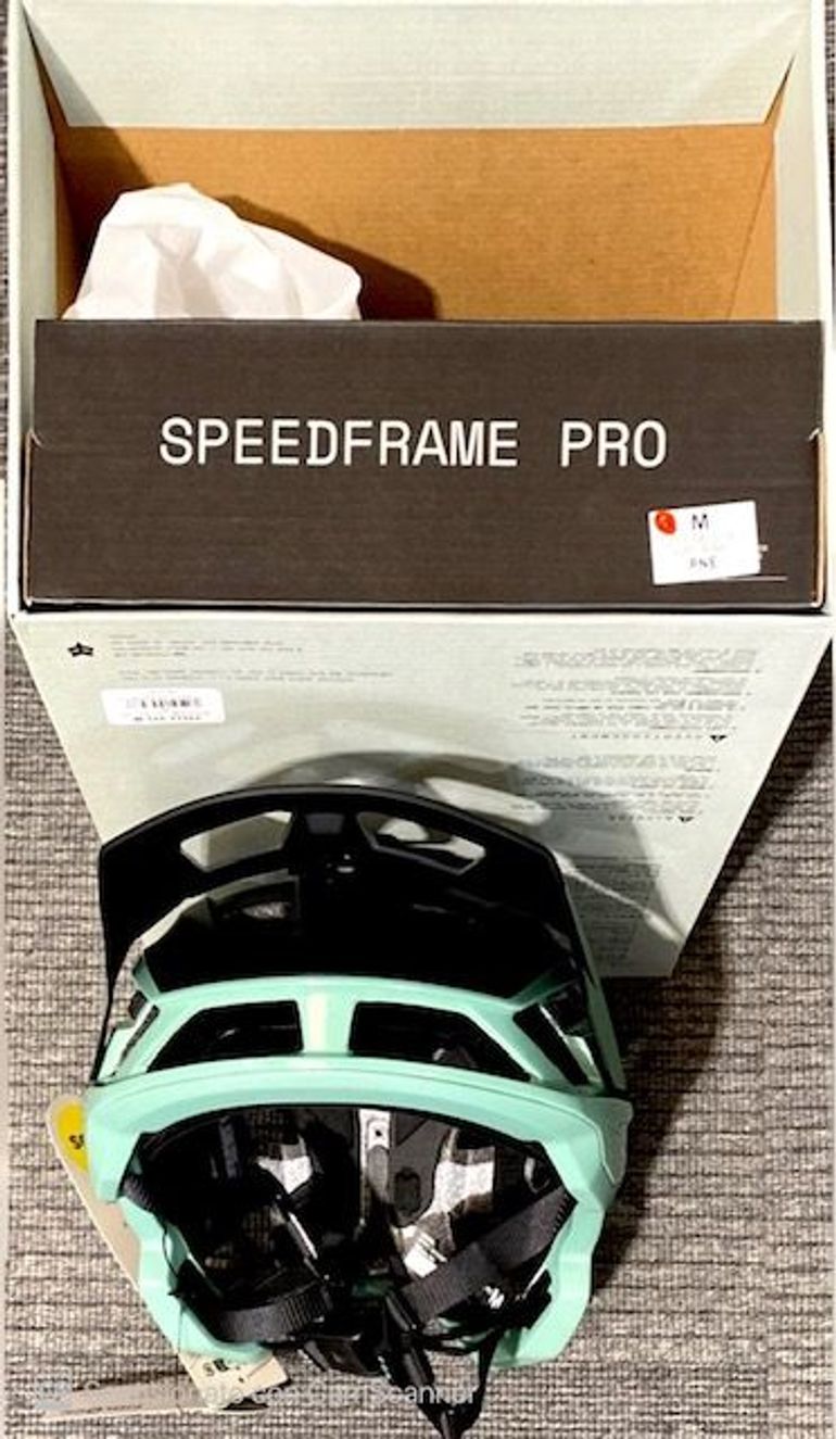 Used Fox Racing Speedframe Pro Helmet 2025 bike — image 4 of 4