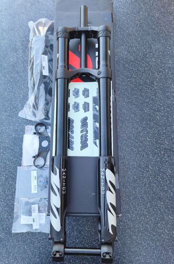 Used Manitou Dorado COMP Gen2 Coil 203mm bike