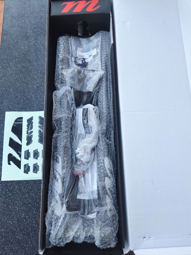 Used Manitou Dorado COMP Gen2 Coil 203mm bike — image 10 of 10