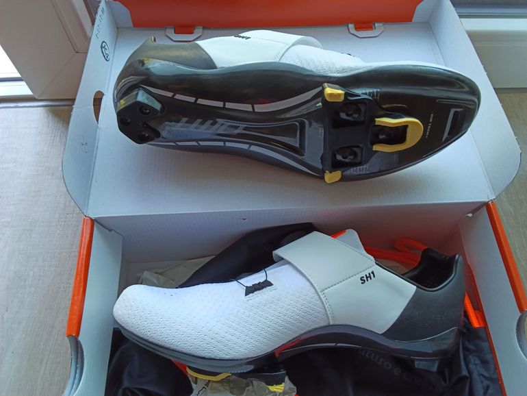 Used Dmt SH1 Road Shoes bike — image 3 of 6