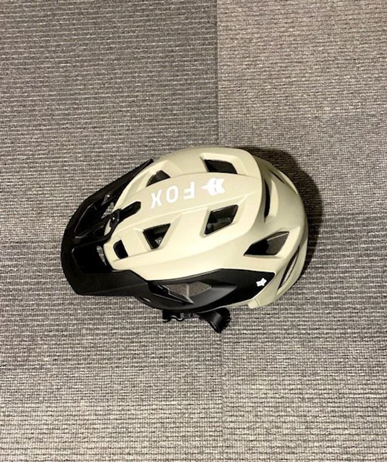 Used Fox Racing Speedframe Helmet 2025 bike — image 1 of 4