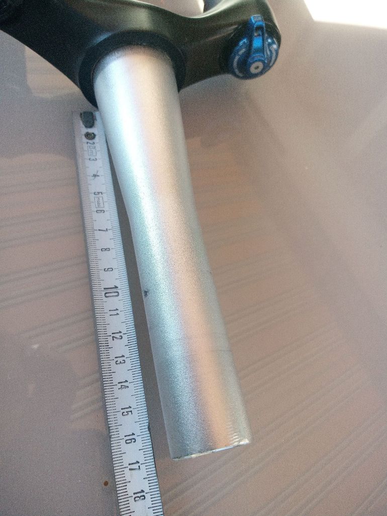 Used RockShox Révélation bike — image 8 of 11