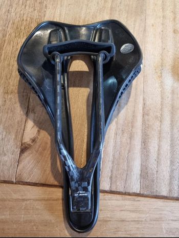 Used Selle Italia Team Edition SLR 3D Carbon L3 145mm Saddle bike — image 3 of 8