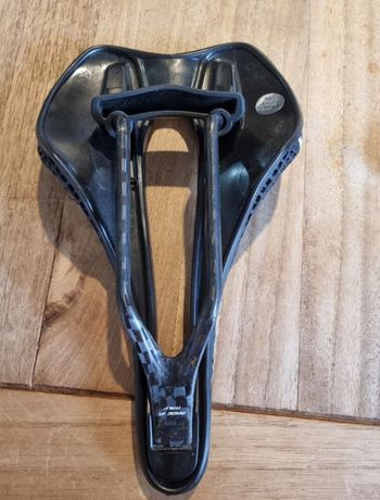 Used Selle Italia Team Edition SLR 3D Carbon L3 145mm Saddle bike — image 7 of 8