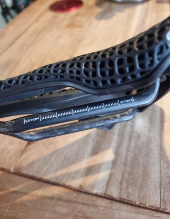 Used Selle Italia Team Edition SLR 3D Carbon L3 145mm Saddle bike — image 5 of 8