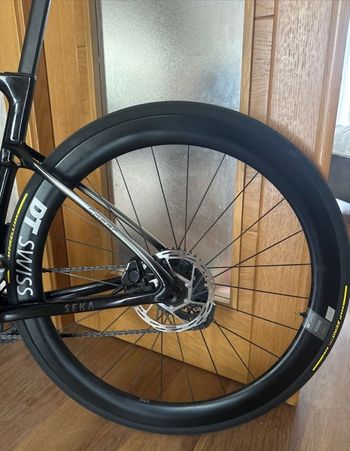 Used Dt Swiss ARC 1400 2024 bike — image 2 of 3
