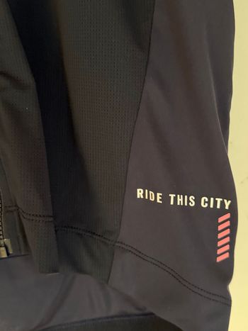 Used Rapha Maillot Clubhouse Tokyo bike — image 3 of 4
