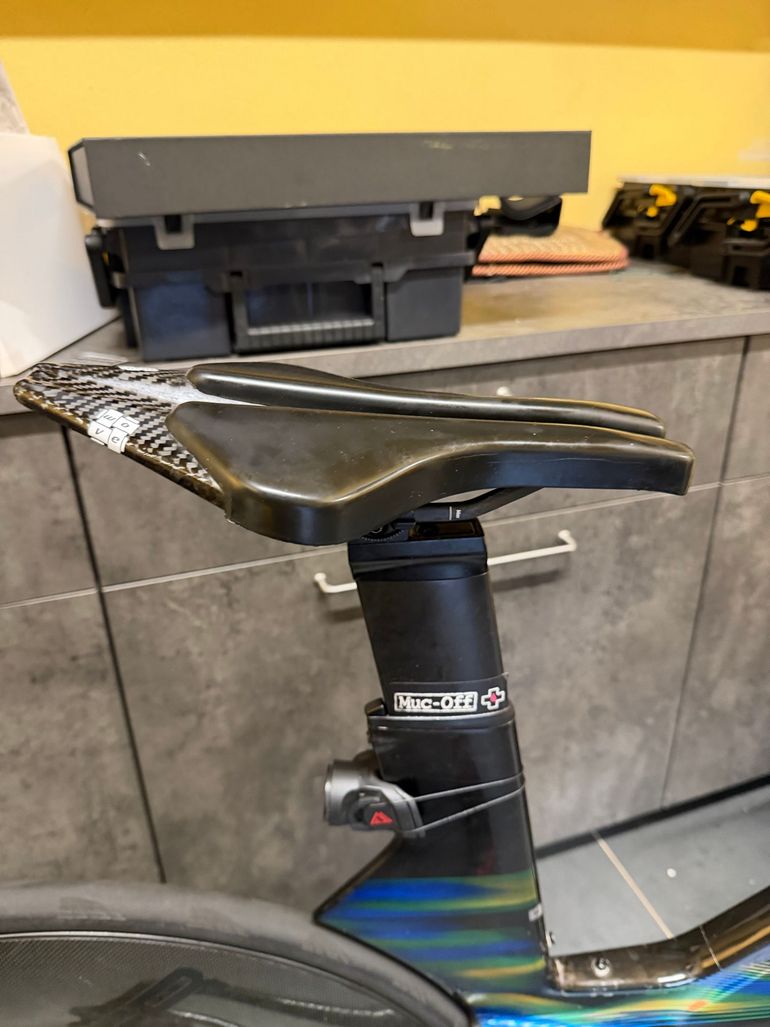 Used Wove Saddle 2025 bike — image 2 of 4