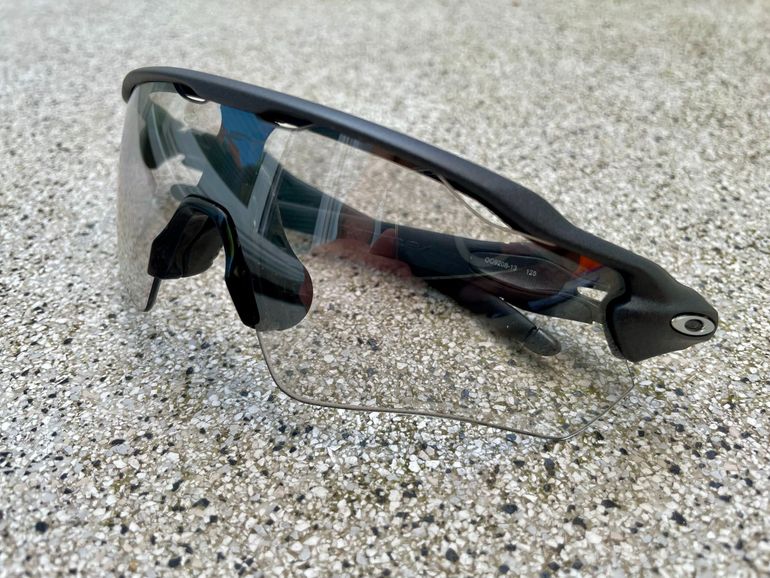Used Oakley Radar EV Path Photochromic 2024 bike — image 5 of 6