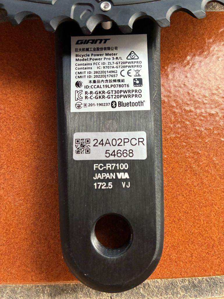 Used Giant Pro 3-R/L Shimano 105 PowerMeter 2026 bike — image 4 of 8