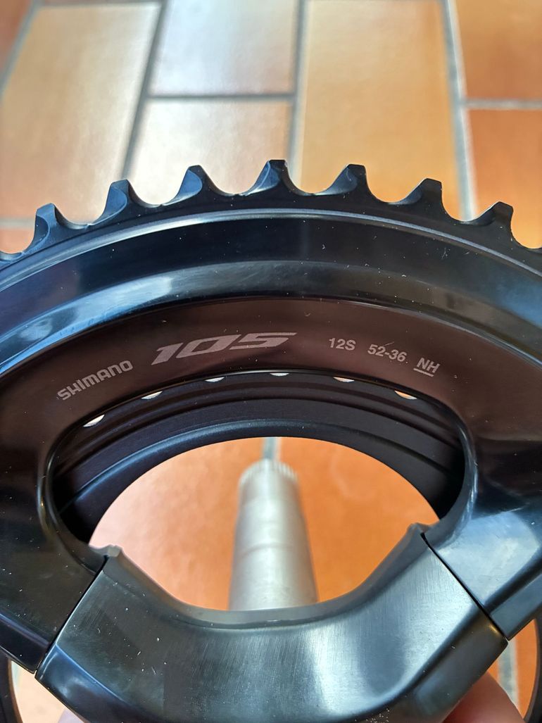 Used Giant Pro 3-R/L Shimano 105 PowerMeter 2026 bike — image 2 of 8