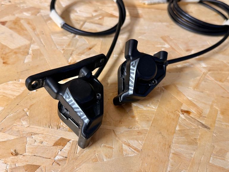 Used Sram Rival E1 AXS HRD Shift-Brake Control + Hydraulic Disc Brake Set 2025 bike — image 5 of 6